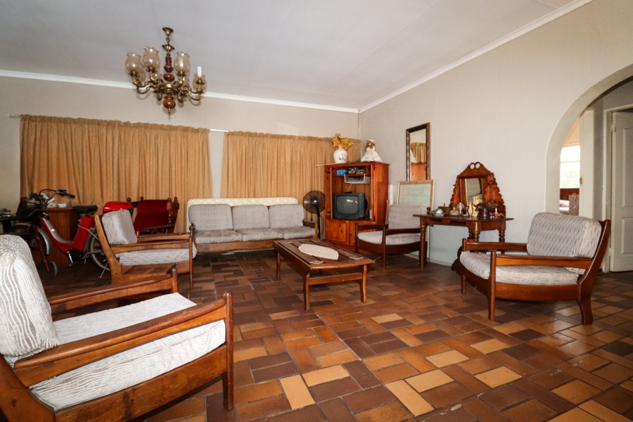 4 Bedroom Property for Sale in Flamwood North West